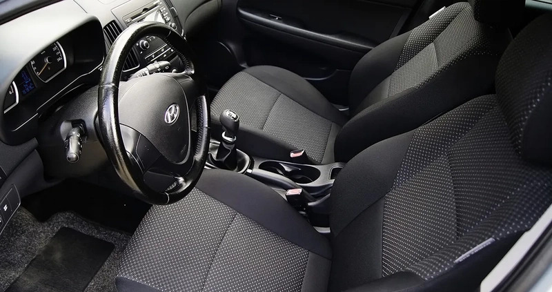 Hyundai I30 cena 17500 przebieg: 150000, rok produkcji 2010 z Szczecin małe 781